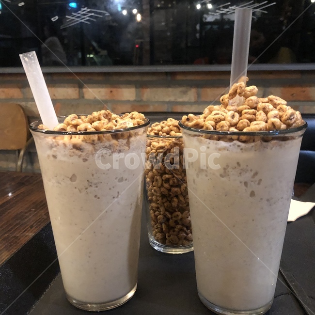 카페,음료,카페음료,라떼,먹방