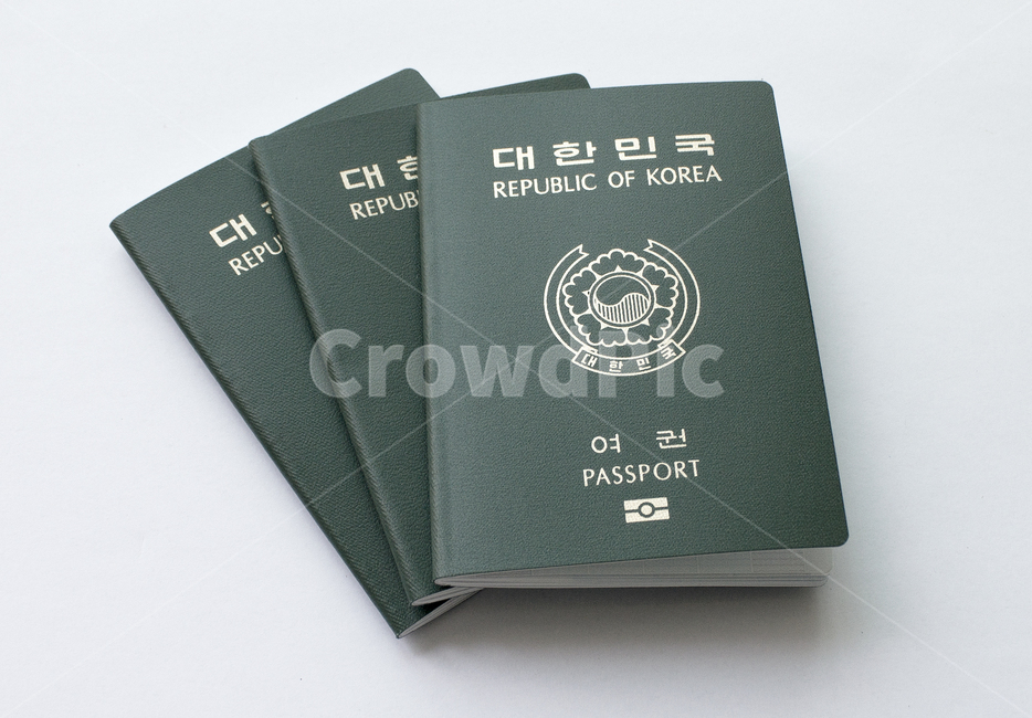 여권,한국여권,passport,대한민국여권,id,사물,물건,business,card,citizen,emigration,identification,identity,international,korea,pass,republicofkorea,security,한국,대한민국,여행,휴가,traveling,vacation,trip,사물,물건,오브젝트,thing,object,matter