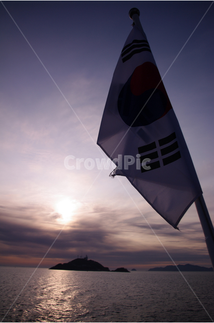노을,석양,바다,하늘,섬,서해,한국,구름,풍경,풍광,자연,nature,landscape,태극기,자연,풍경,nature,landscape,한국자연풍경,한국자연경관,korea nature landscape,flag,깃발,symbol,상징