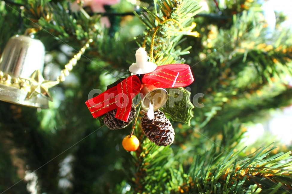 크리스마스,겨울,트리,감성사진,리본,크리스마스장식,장식,TREE,CHRISTMAS,XMAS,종,RIBBON,겨울,계절,winter,season,기념일,축하,anniversary,congratulation,celebrate,celebration,메리크리스마스,성탄절,merry christmas,사물,물건,오브젝트,thing,object,matter