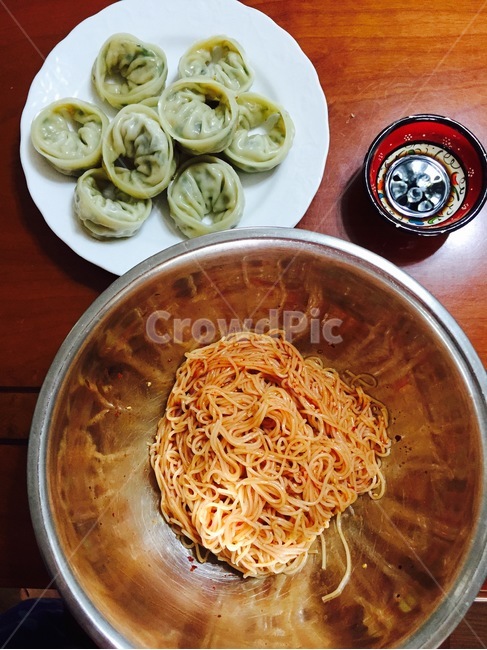 비빔국수,만두,접시,음식,요리,여름음식