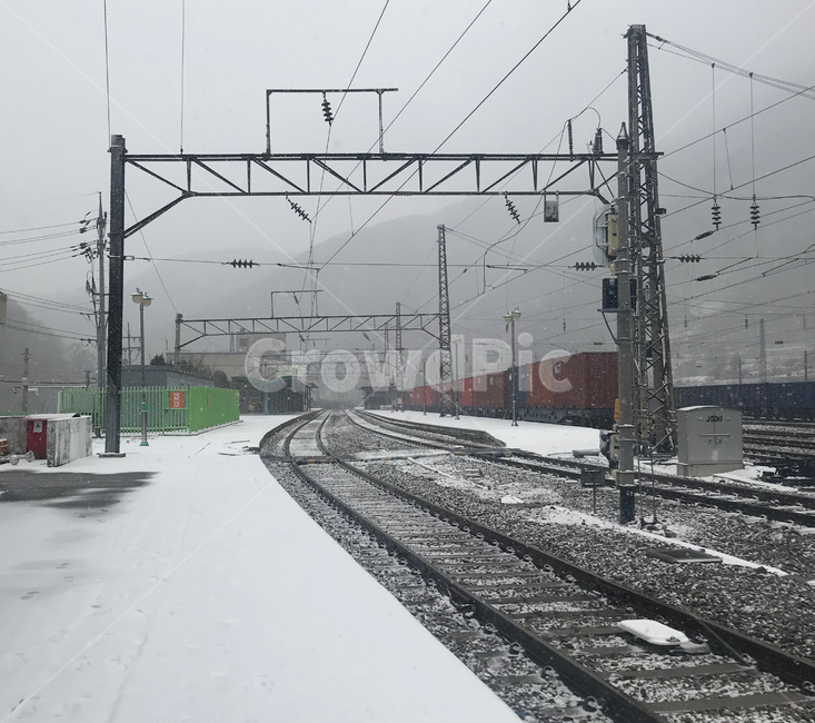 겨울,기찻길,눈,철도,눈쌓인기찻길,폭설,날씨,하얀색,겨울,계절,winter,season,교통,교통수단,traffic,transportation