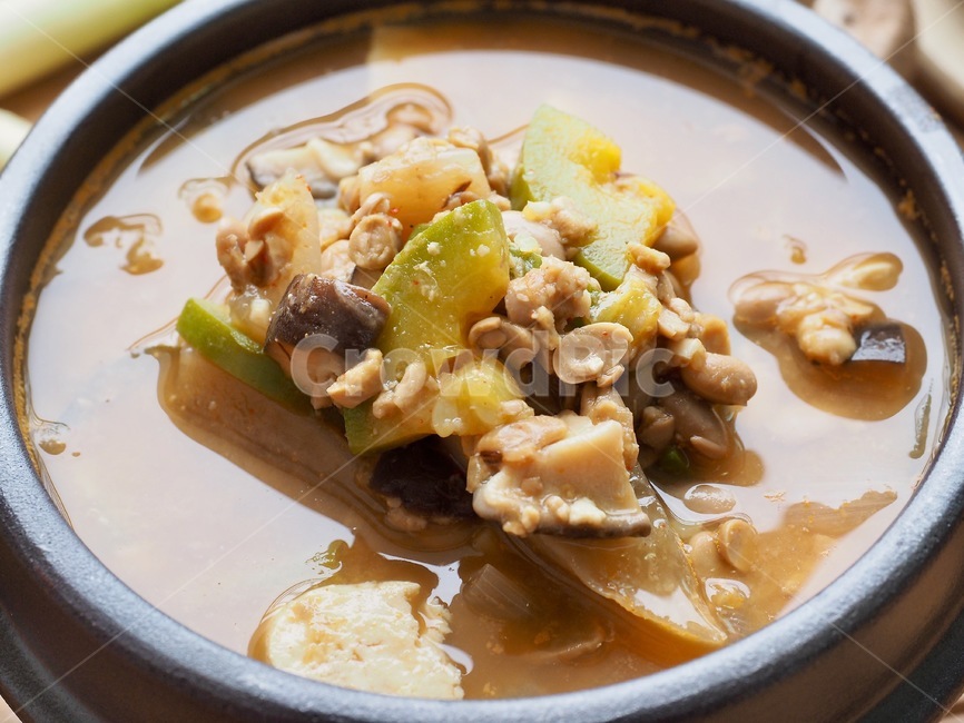 청국장,청국장찌개,찌개,된장찌개,야채,식품,한식,한국문화,음식,한국,배경,음식문화,웰빙,문화,아시아,아시아음식,전통,점심,점심식사,국물,국물음식,음식,식재료,요리,food,cook,meal,dishes,food reserves,한식,한국음식,한국요리,korean food,korean dishes,korean meal,korean cook
