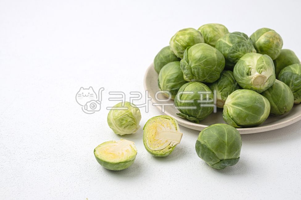 mini cabbage,cabbage,vegetable,Brussels Sprouts,food,Food Ingredients,ingredients,fresh food,fresh,organic