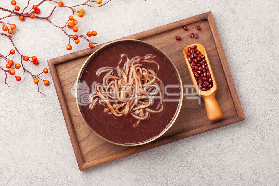 팥죽,팥칼국수,칼국수,전통음식,동지팥죽,요리,음식,겨울,계절,식재료,면류,면요리,한국음식,한국요리