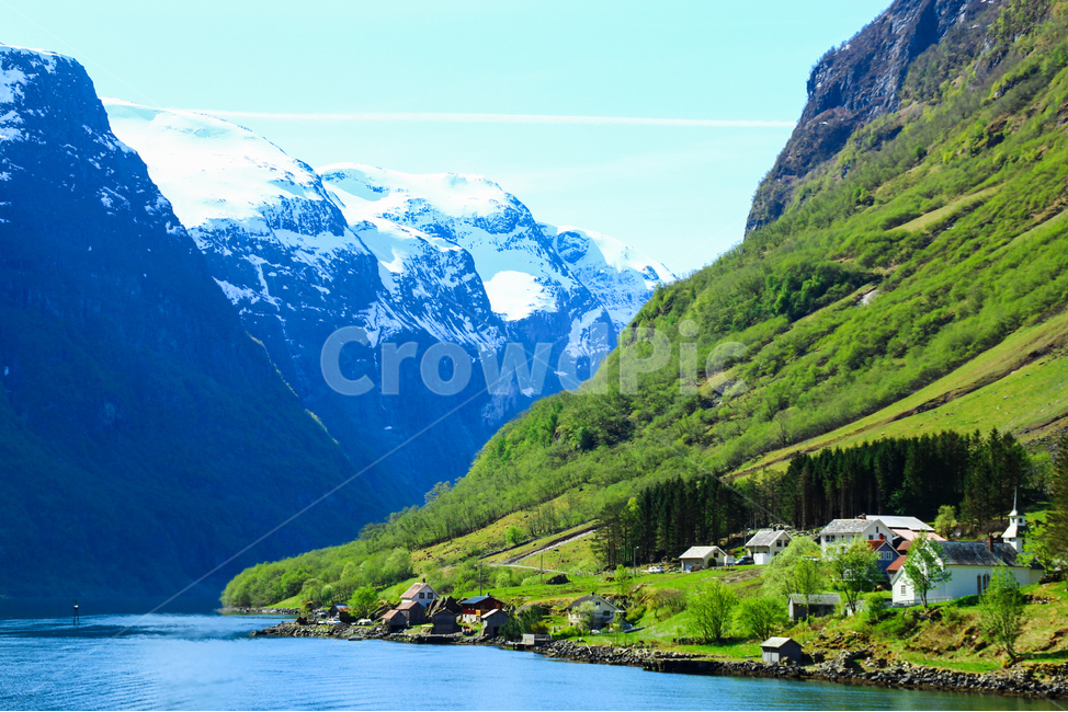 피오르드,노르웨이,피요르드,작은마을,산기슭,호수,강,강변,호숫가,호수마을,풍경,경치,대자연,북유럽,유럽,빙하지형,녹색,봄,송네피오르드,아울랜드피오르드,아름다운,전원,전경,자연,소도시,시골,근교,스칸디나비아,도시,호반,산,산맥,절벽,가파른,산자락,산밑마을,동화마을,그림같은,파란,하늘,파란하늘,만년설,웅장한,경관,장관,절경,예쁜마을,청정,청정지역,아기자기한,여유,평화로운,조용한,한적한,시골,마을,풍경,landscape,country,rural,town,해외,외국,세계,foreign,oversea,world