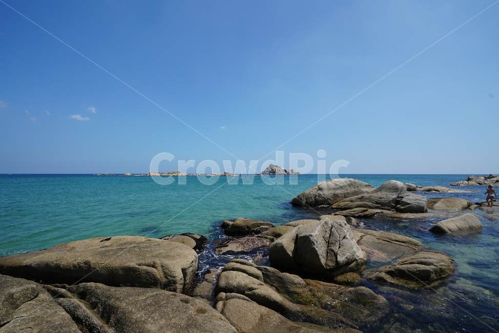 바다,바닷가,자연,풍경,하늘,물,색감,여름,휴가지,sea,sky,바위