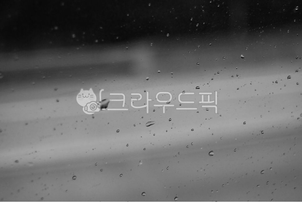 창가,창문,물방울,흑백,배경,비오는날,장마,빗물,raindrop,drop,window