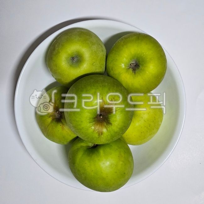 green apple,green apple,green apple,fruit,apple,apple