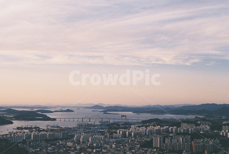 구름,하늘,조망,항구도시,필름,도시,풍경,city,landscape,경치,nature,자연,outdoors,옥외,scenery