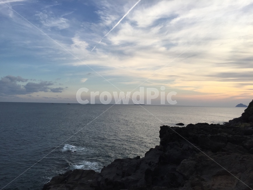 바다,제주,노을,하늘,자연,풍경,파도,물,구름,제주하늘,무지개빛,돌,sea,ocean,nature,한국자연풍경,한국자연경관,korea nature landscape
