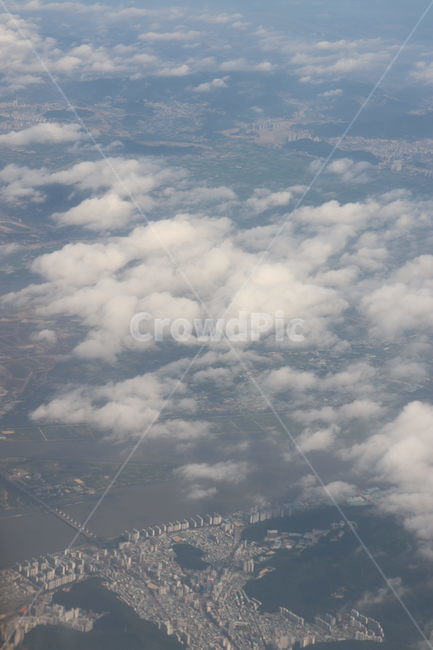 nature,자연,outdoors,옥외,landscape,경치,scenery,풍경,비행기,창가,창문,구름,상공