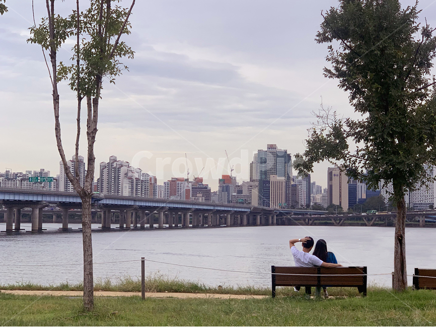 한강,공원,여유,벤치,사람,person,bench,한국도시풍경,한국도시경관,korea cityscape,연인,커플,사랑,lover,couple