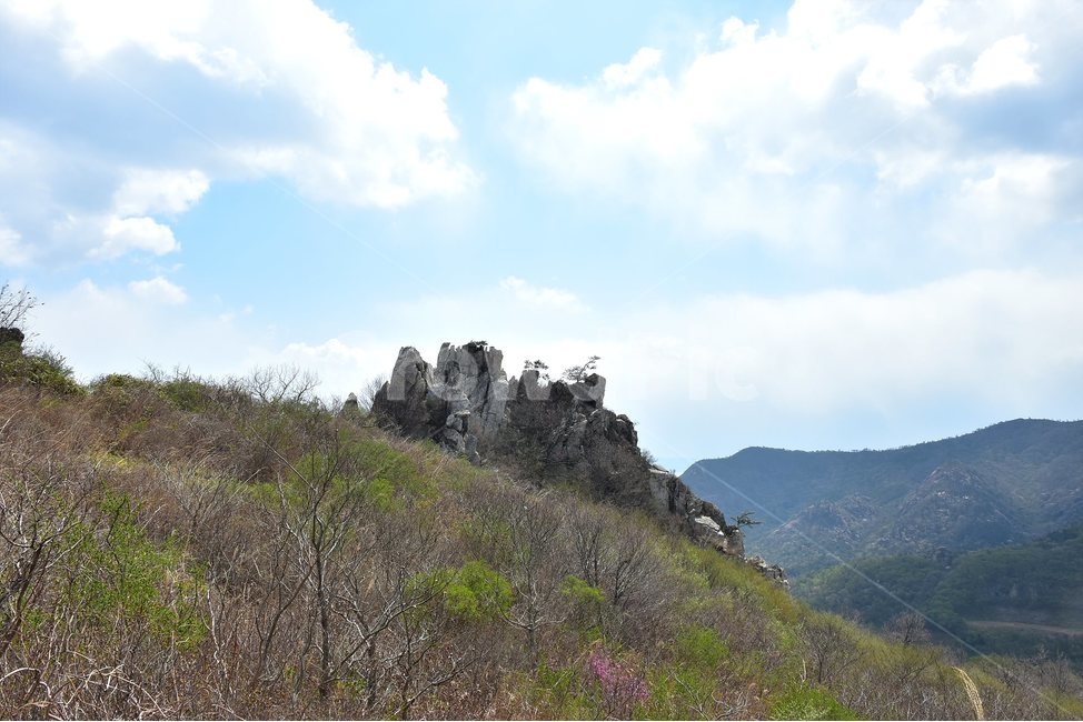 주작산,덕룡산,종주,진달래,풍경,기암,바위,비경,봄풍경,진달래꽃,강진,명산,산행,등산,마운틴,힐링,mountain,landscape,자연,natural,자연,풍경,nature,landscape,한국자연풍경,한국자연경관,korea nature landscape,outdoors,옥외