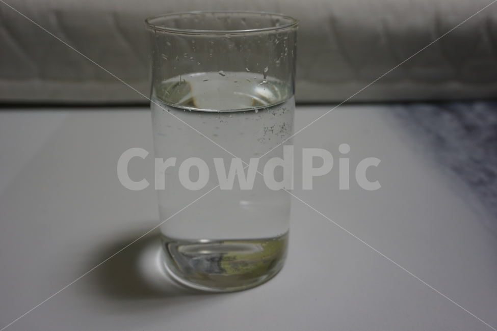 물,깨끗함,유리잔,유리컵,순수함,퓨어,water,glass,pure,생수,음료수,drink,beverage