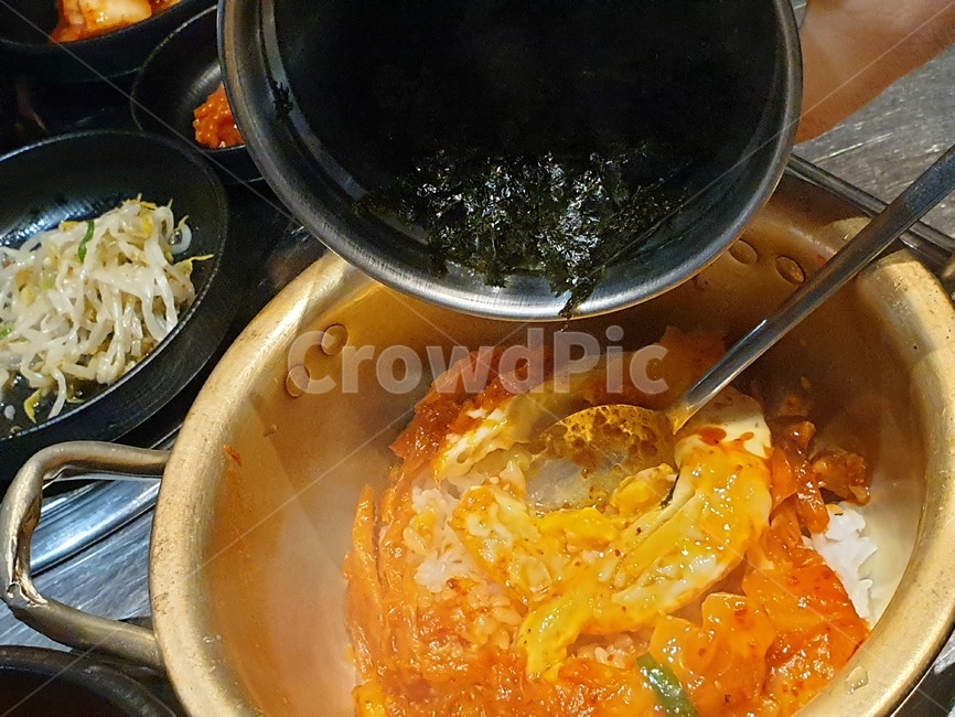짜글이,향토요리,한국요리,식사,메뉴,점심,점심식사,점심메뉴,맛집,식당,요리,레시피,조리,음식,김치,김치찌개,김가루,반찬