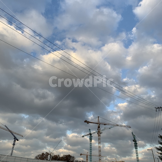 구름,하늘,전선,건설크레인,constructioncrane