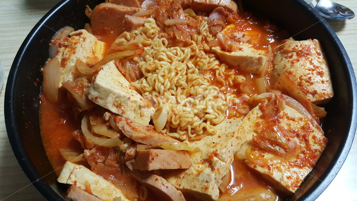 음식,요리,부대찌개,라면,김치