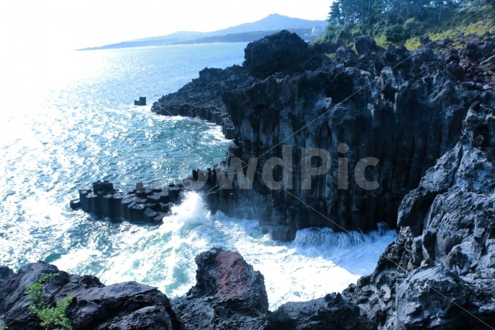 제주도,주상절리,파도,바다,jeju,제주여행,자연,풍경,nature,landscape,한국자연풍경,한국자연경관,korea nature landscape,제주도,jeju,jeju island,outdoors,옥외,cliff,낭떠러지,promontory,곶