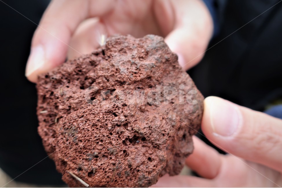 제주,화산,폭발,쇄설물,형성,암편,다공질,스코리아,송이,pyroclastic,material