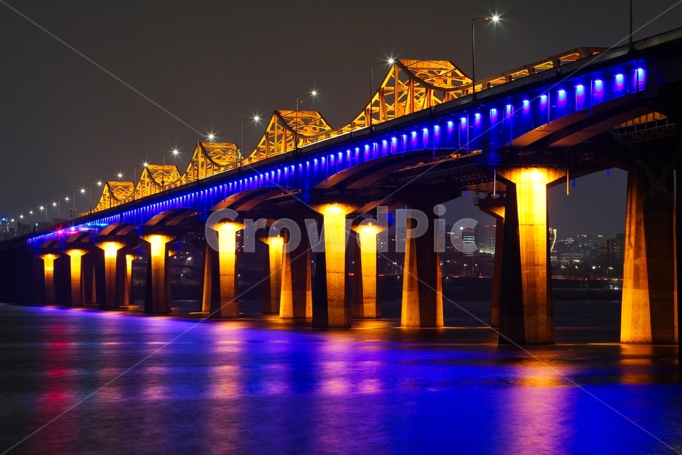 한강,야경,교량,서울,조명,반사,야경,밤,풍경,nightscape,night,landscape,도시,city,한국도시풍경,한국도시경관,korea cityscape,건축물,건물외관,exterior,building,structure,architecture,construction,water,물,waterfront,워터 프론트,dock,독,pier,교각,port,포트