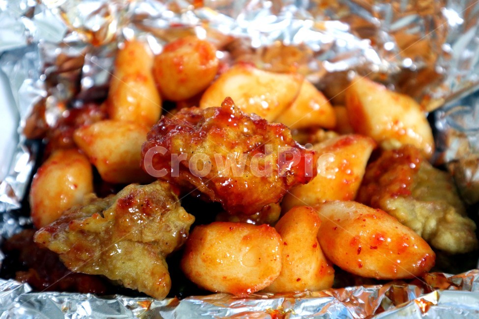 닭강정,치킨,떡,쌀떡,양념,간식,야식,먹거리,술안주,후라이드치킨,양념치킨,순살치킨,닭고기,chicken,friedchicken,food,sweet,음식,식재료,요리,food,cook,meal,dishes,food reserves