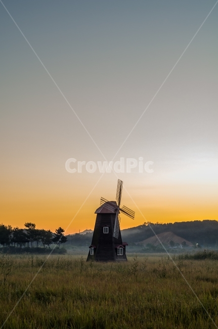 풍차,일출,풍경,하늘,소래습지생태공원,스냅,windmill,sunrisinig,sky,landscape,자연,풍경,nature,landscape,한국자연풍경,한국자연경관,korea nature landscape,machine,기계,motor,모터,engine,엔진,turbine,터빈