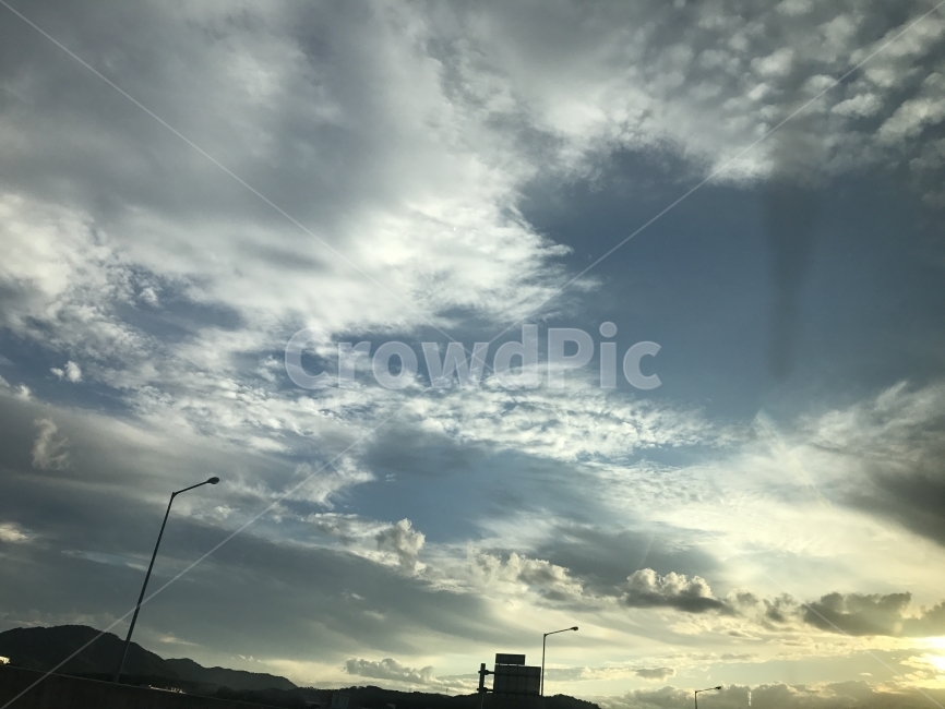 하늘,구름,구름띠,석양,저녁,가로등,풍경,속도,시간,Sky,Cloud,빛,여유,자연,풍경,nature,landscape,weather,날씨,outdoors,옥외