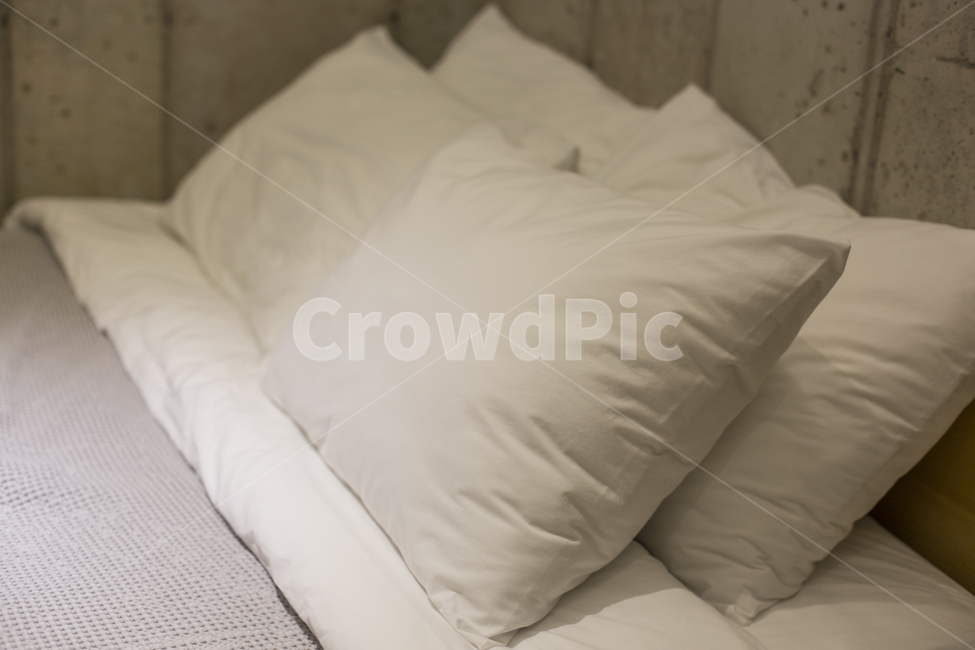 침대,베개,침구류,침구,이불,패브릭,숙박,숙소,인테리어,실내디자인,interior design