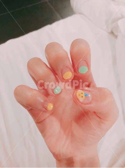 네일,병아리,손톱,네일아트,디자인,사람,인물,인간,human,person,신체일부,몸,body