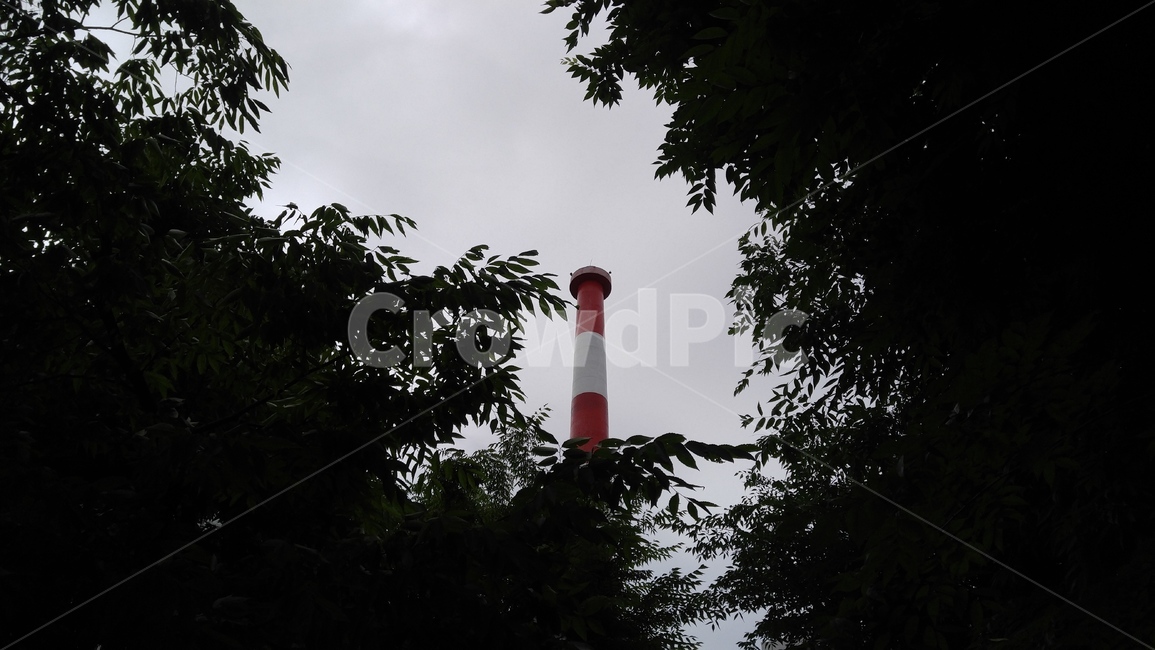 굴뚝,아파트굴뚝,나무,어두운,붉은색,배경,chimney,anapartmentchimney,tree,dark,red,background