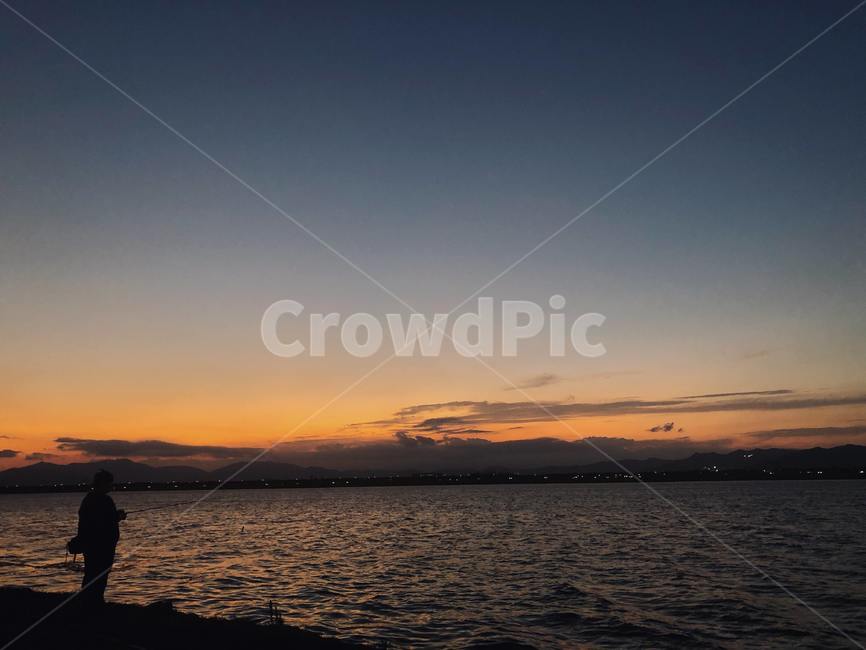자연,person,사람,human,인간,outdoors,옥외,nature,sky,붉은하늘,dawn,일몰