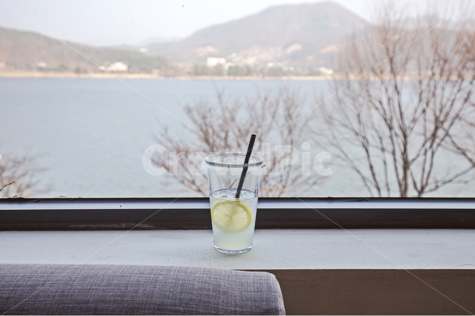 풍경,감성,레몬,음료,컵,창가,음식,음료수,drink,beverage