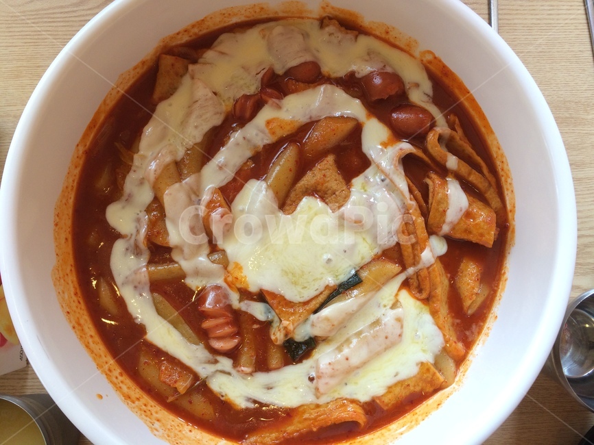 엽기떡볶이,매운떡볶이,모짜렐라치즈,치즈떡볶이,오뎅