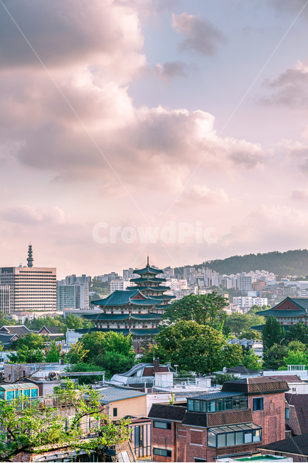삼청동,경복궁,한국도시풍경,koreacityscape,landscape,서울길거리,구름,푸른하늘,cloud,푸른나무,seoul,southkorea,한국전통문화,기와,풍경,cityscape,한국도시풍경,한국도시경관,korea cityscape