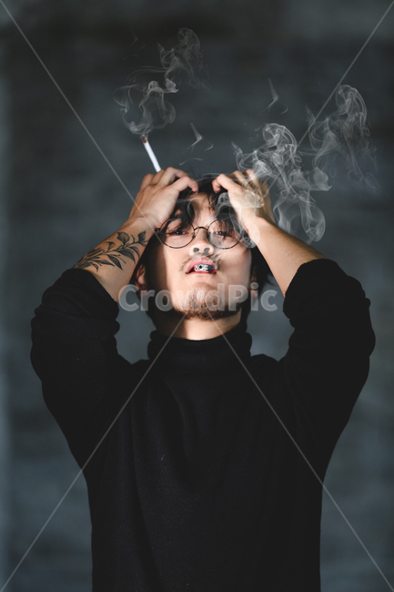 사람,퇴폐미,섹시,담배,문신,인물,human,인간,남자,연기,담배연기,타투,tattoo,프로필,프로필사진,남성,남자,man,male