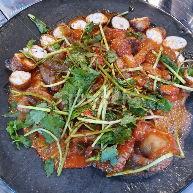 dish,요리,meal,식사,food,음식,쭈꾸미,양념,매운,대창,음식,식재료,요리,food,cook,meal,dishes,food reserves