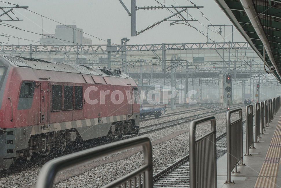 rail,레일,traintrack,기찻길,transportation,교통,railway,철도,vehicle,train,기차,대중교통,subway,지하철,전철,열차,겨울,계절,winter,season,교통,교통수단,traffic,transportation