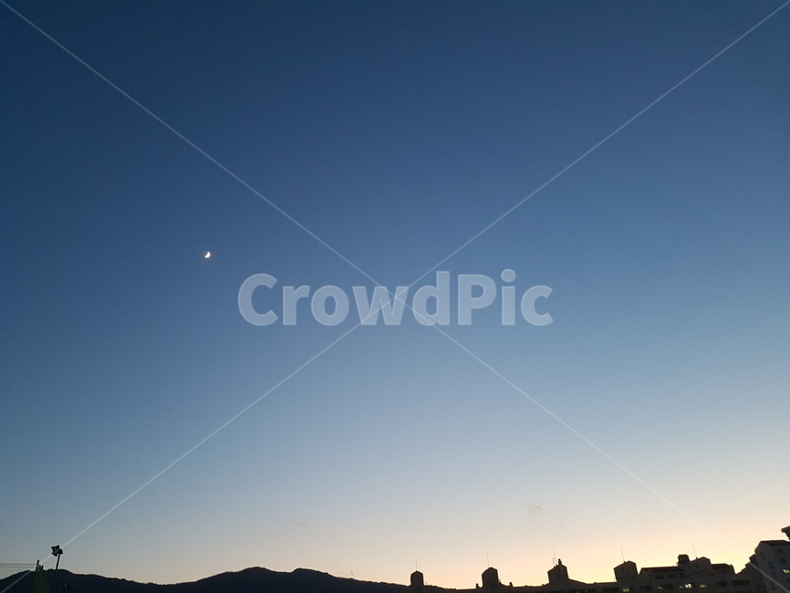 일몰,달,저녁,하늘,밤,저녁하늘,밤하늘,풍경,감성,야경,밤,풍경,nightscape,night,landscape,nature,자연,outdoors,옥외