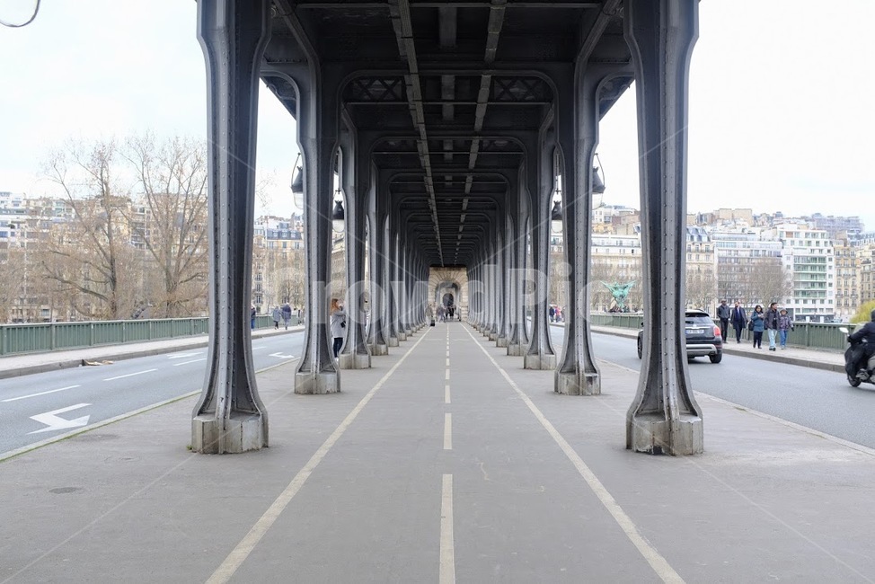 프랑스,파리,인셉션,인셉션다리,france,paris,도시,풍경,다리,city,비르하켐,birhakeim,도시,풍경,city,landscape,해외,외국,세계,foreign,oversea,world,세계도시풍경,해외도시풍경,외국도시풍경,world cityscape,건축물,건물외관,exterior,building,structure,architecture,construction,path,통로,corridor,복도,road,도로