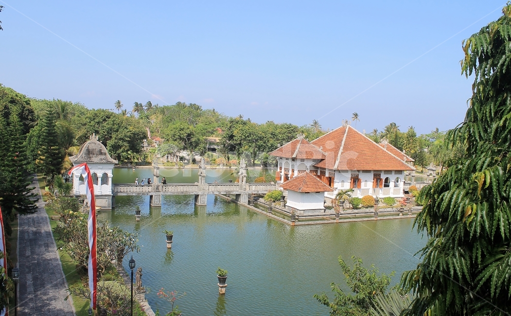 palace,ancientarchitecture,redhouse,ancient architecture,red tile,water palace,karangasem,indonesia,bali,waterpalace,red house,bridge