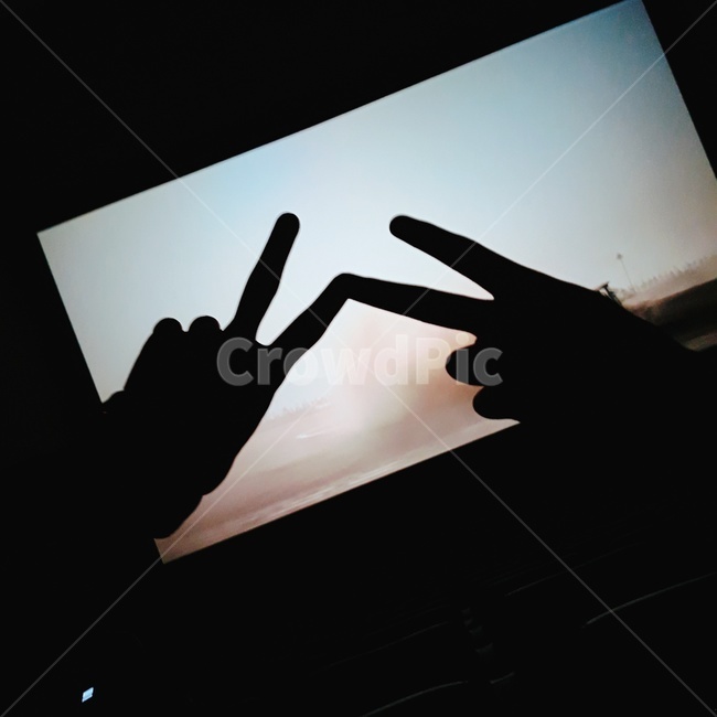 손,브이,커플,감성,연애,손,제스처,표시,손짓,표현,gesture,hand,sign,expression,감정표현,기분,feeling,emotion,인물실루엣,사람실루엣,character silhouette,human silhouette