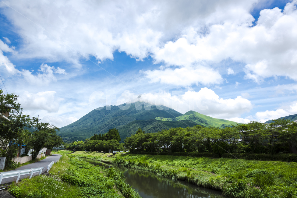 유후산,청명한하늘,구름,유후인,산,자연,풍경,nature,landscape,outdoors,옥외
