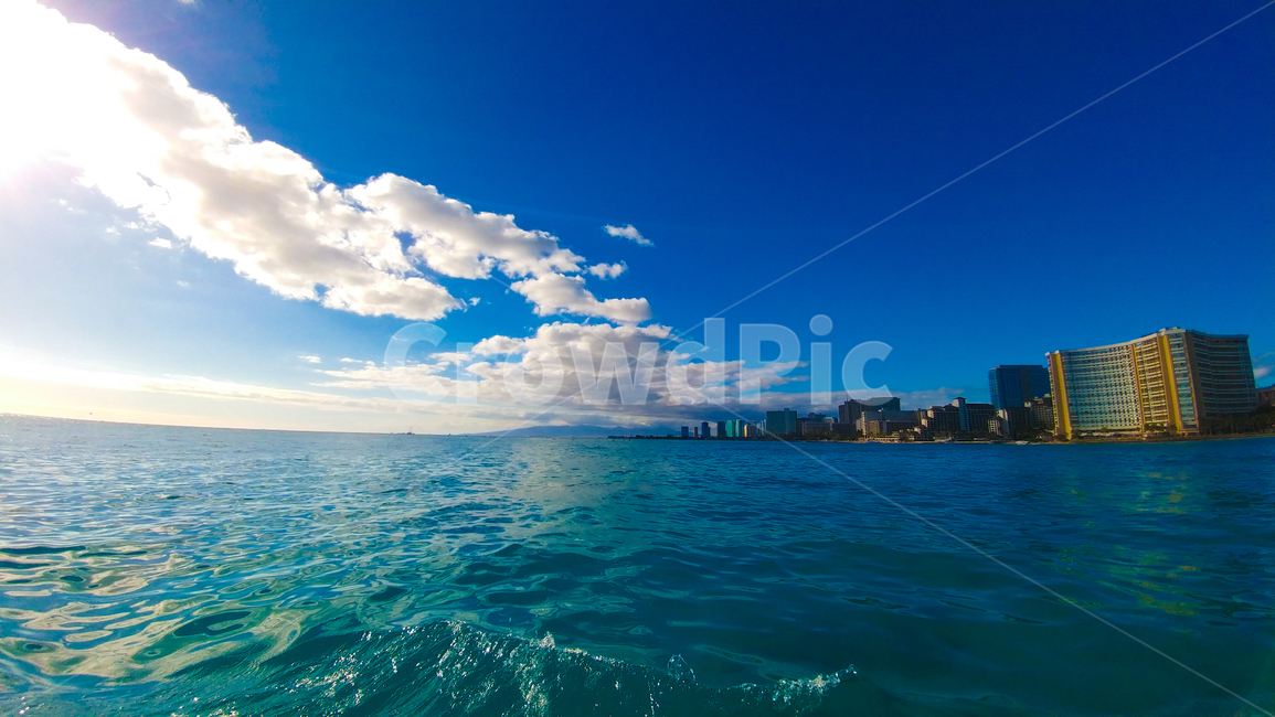 waikiki,hawaii,하와이,해변,와이키키,구름,감성,섬마을,섬,바다,도시,풍경,city,landscape,nature,자연,outdoors,옥외,azure sky,푸른 하늘,sky,하늘