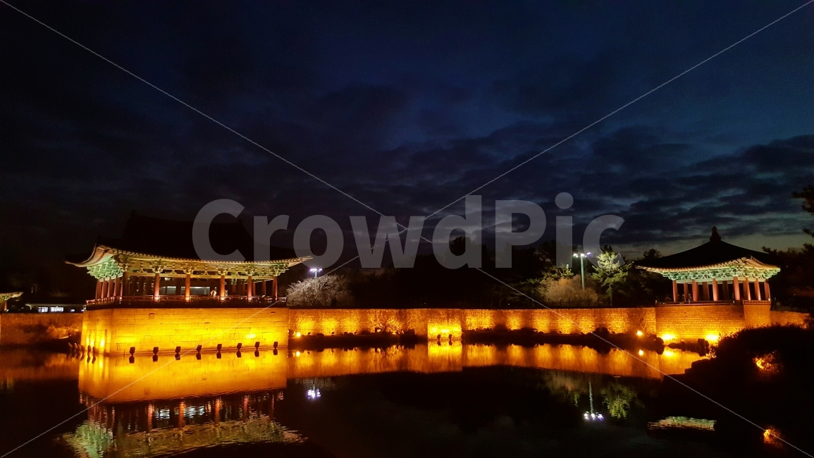 경주,동궁과월지,여행,야경,안압지,내일로,yolo,야경,밤,풍경,nightscape,night,landscape,랜드마크,landmark,tourist attraction,한국전통,한국문화,korean traditional,korean culture,building,건물,architecture,건축물