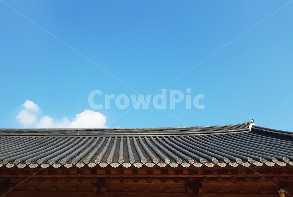 기와,하늘,구름,전통,한적,여유로움,한가로움,한국전통,한국문화,korean traditional,korean culture,건축물,건물외관,exterior,building,structure,architecture,construction