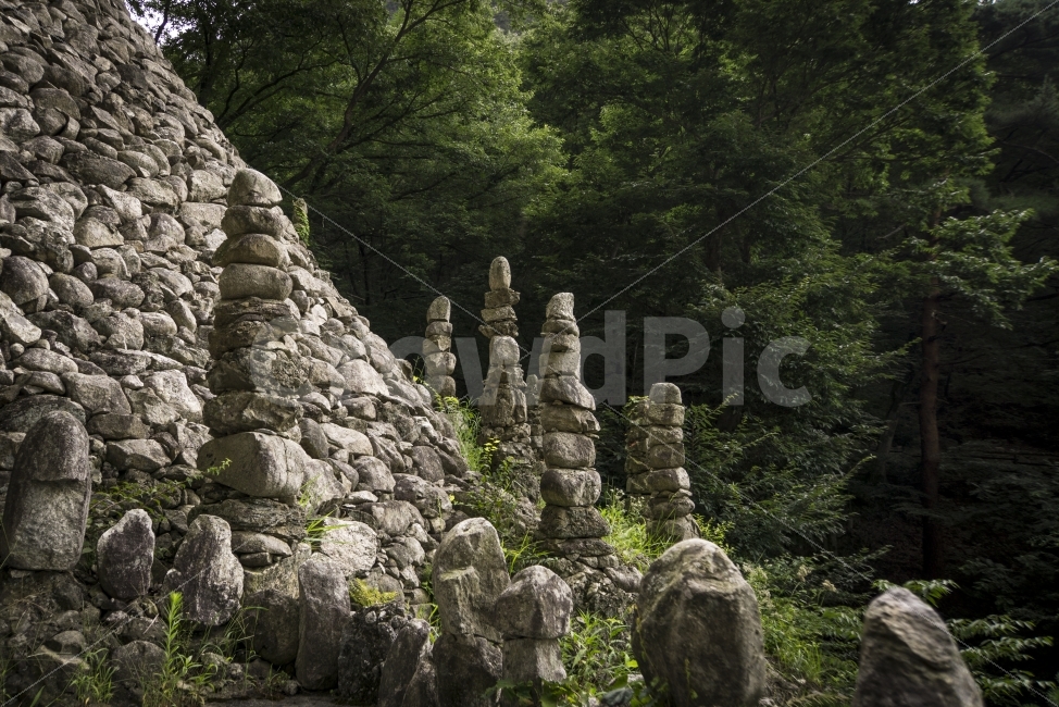 돌탑,마이산,불교,여름,여행,전북,전통,진안,탑사,풍경,한국,기원,stone,자연,풍경,nature,landscape,종교,신앙,religion,belief,faith,rock,록