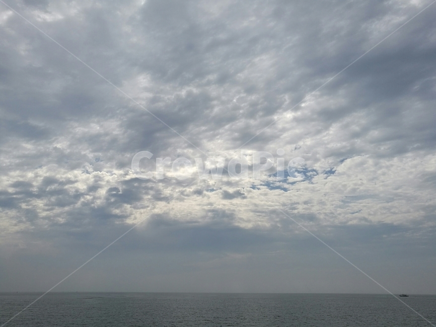 바다,하늘,구름,물결,파도