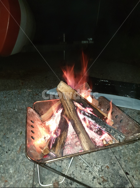 글램핑,모닥불,장작,불,풍경