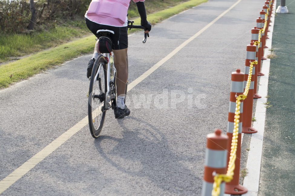 work out,bicycle,bicycle road,riding,bike path,Han River